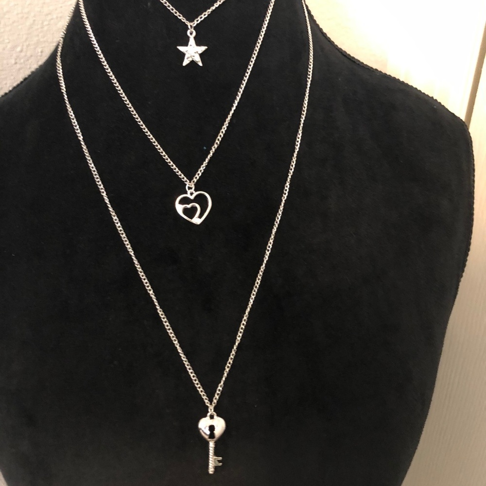*** NEW *** Star Heart &Key Layered Chain Necklace